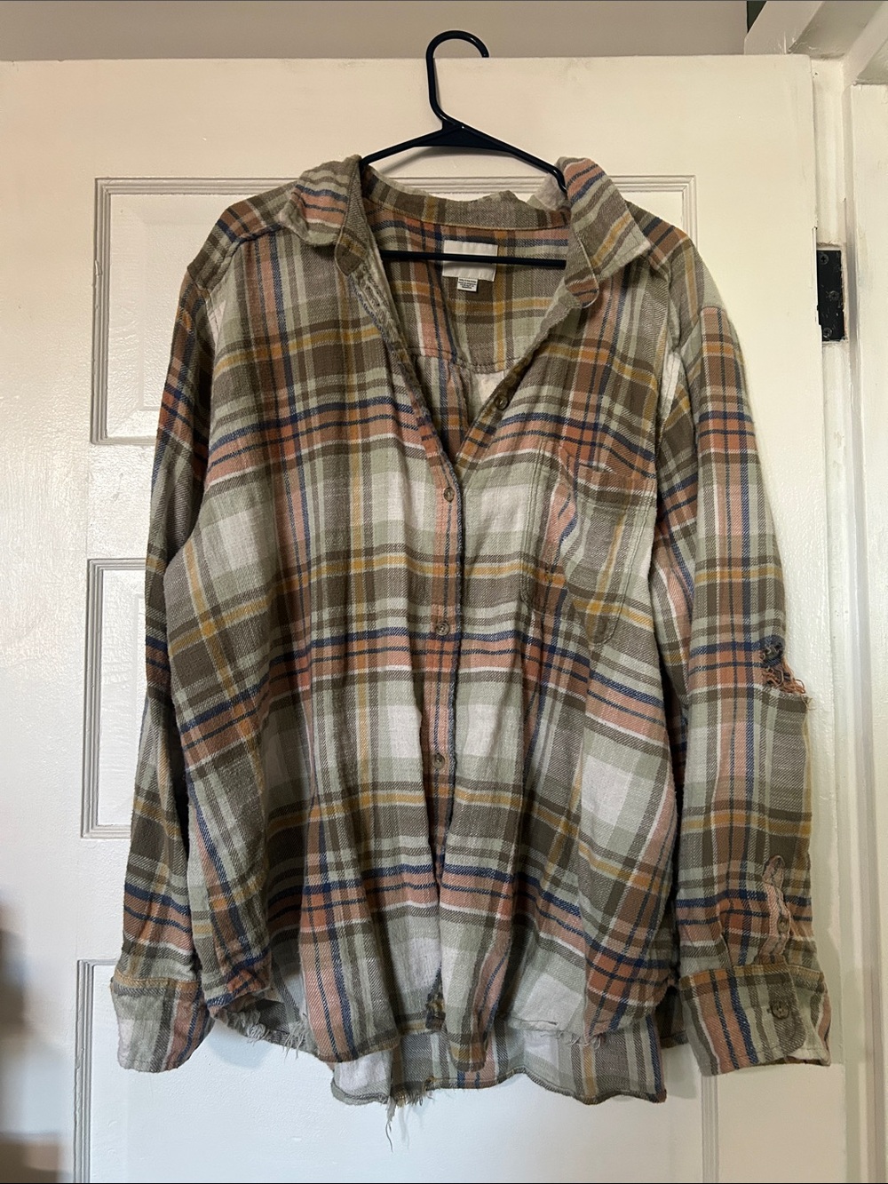 Classic Plaid Button-Up Shirt - Olive & Tan